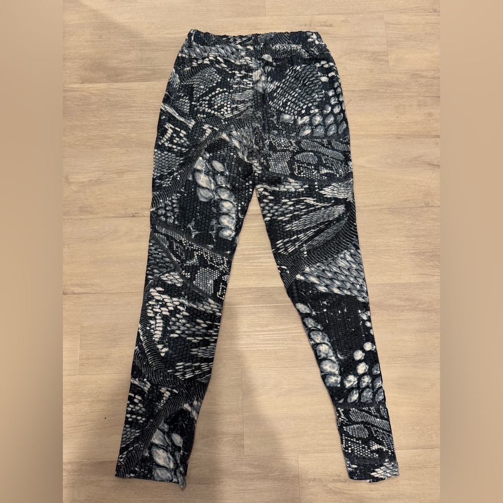 Memorize Flashy Black and Gray Women's Jeggings